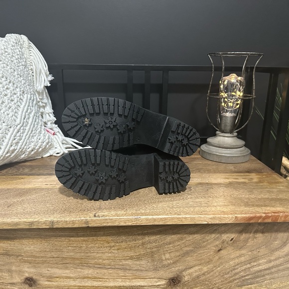 MIA Rorry Boots - Picture 6 of 7